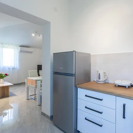 Appartement Lovely In With Kitchen Vodnjan