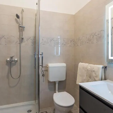 Lovely In With Kitchen Appartement Vodnjan